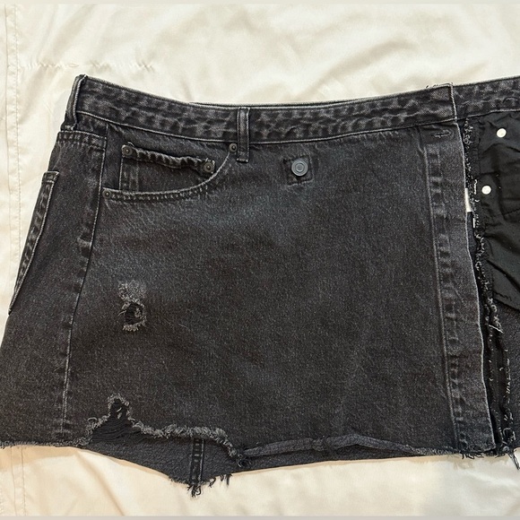 Gianni Bini Asymmetrical Black Denim Skirt - Picture 6 of 10